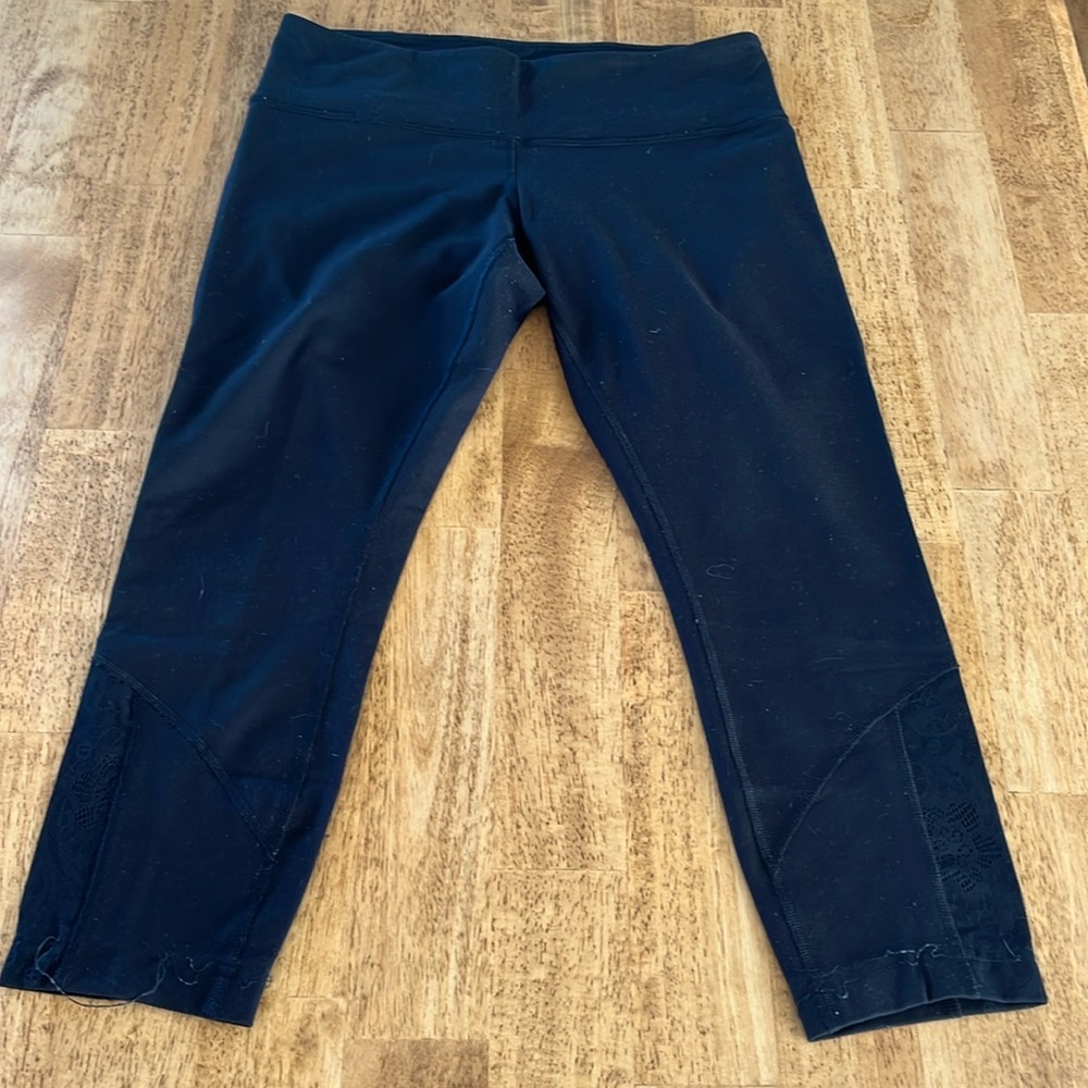 Lululemon yoga pants
